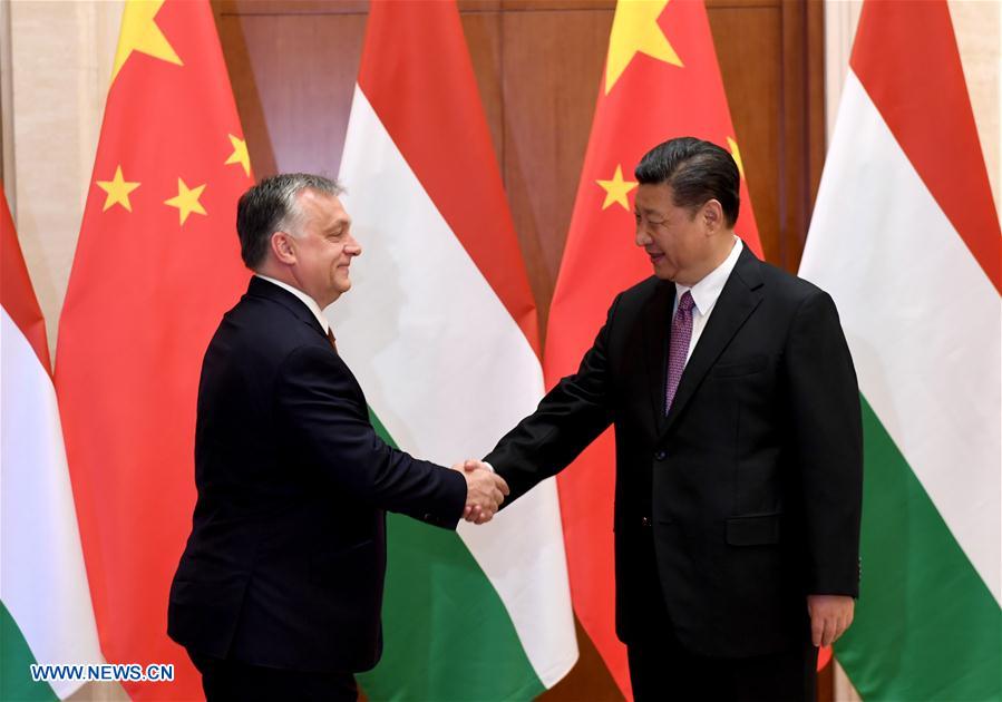 (BRF)CHINA-BEIJING-XI JINPING-HUNGARY-PM-MEETING (CN)