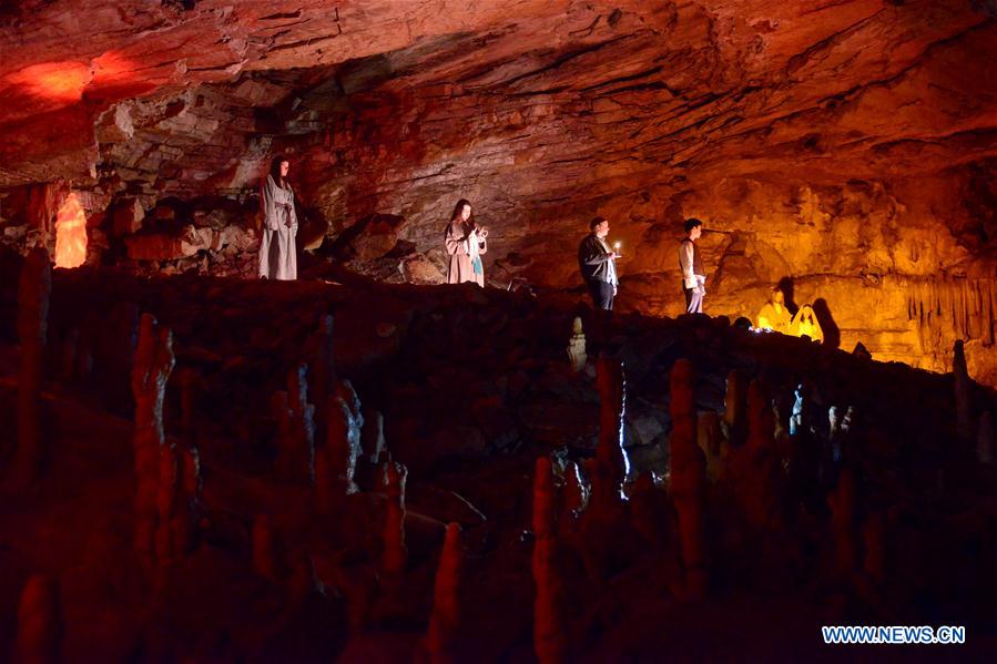 SLOVENIA-POSTOJNA-CAVE-LIVING NATIVITY SCENES