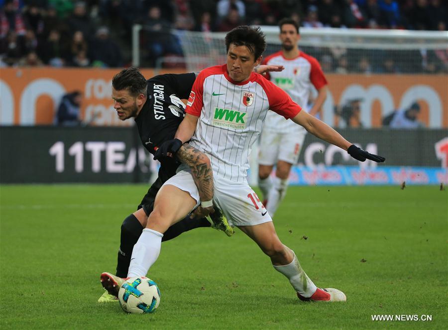 (SP)GERMANY-AUGSBURG-SOCCER-BUNDESLIGA-AUGSBURG VS STUTTGART