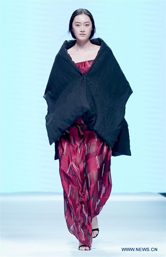 CHINA-BEIJING-FASHION WEEK-DESIGNERS FROM CHANGSHU (CN)