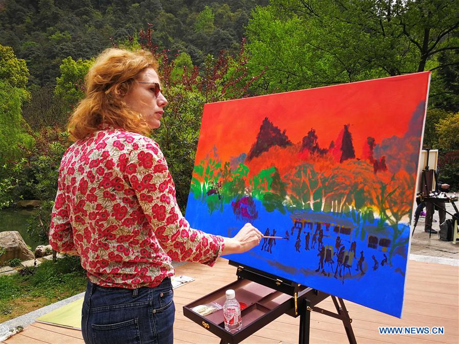 #CHINA-HUNAN-ZHANGJIAJIE GEOPARK-ITALIAN ARTISTS (CN*)