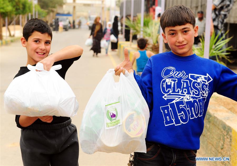 SYRIA-DAMASCUS-DWEIR SHELTER-DAILY LIFE