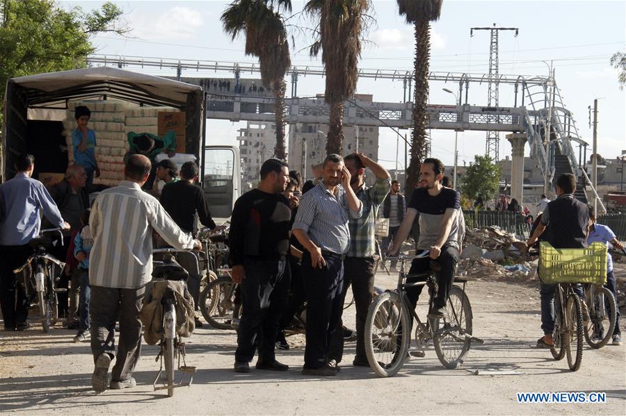 SYRIA-DAMASCUS-DOUMA-BICYCLE