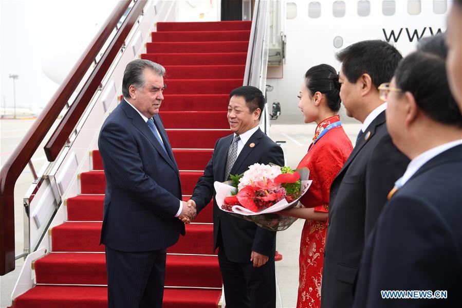 (SCO SUMMIT) CHINA-QINGDAO-SCO-TAJIKISTAN-EMOMALI RAHMON-ARRIVAL (CN)