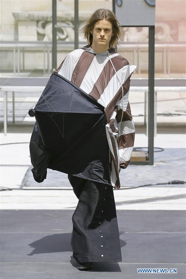 FRANCE-PARIS-MEN'S FASHION WEEK-RICK OWENS