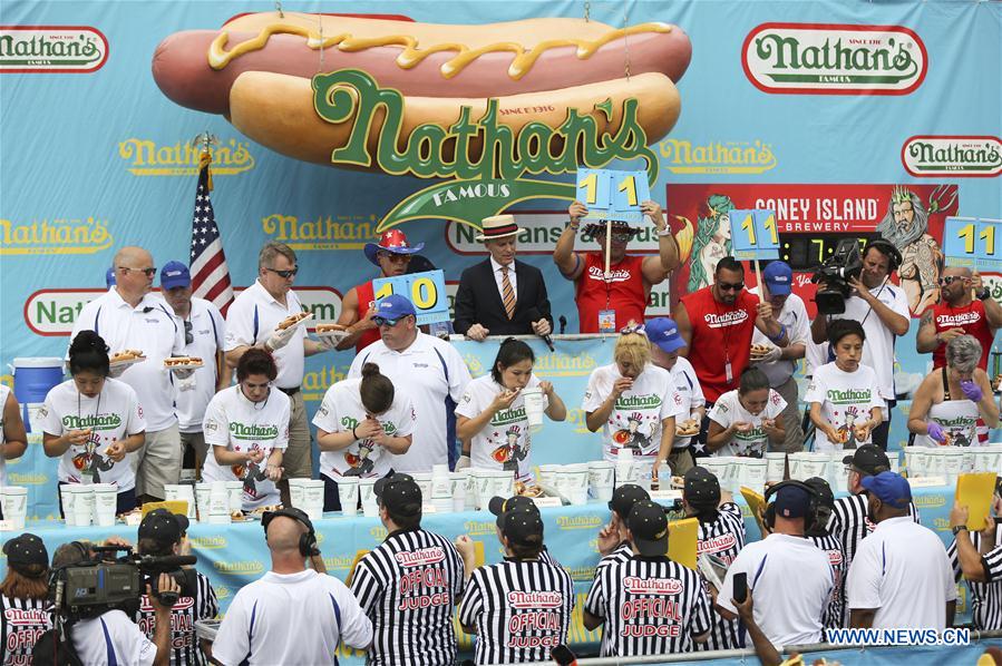 U.S.-NEW YORK-HOT DOG EATING CONTEST