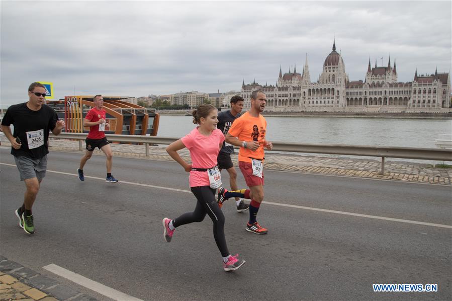 (SP)HUNGARY-BUDAPEST-NATO RUN