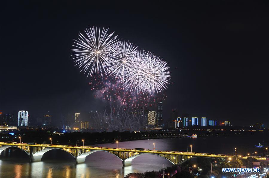 CHINA-NATIONAL DAY-CELEBRATION-FIREWORKS (CN)