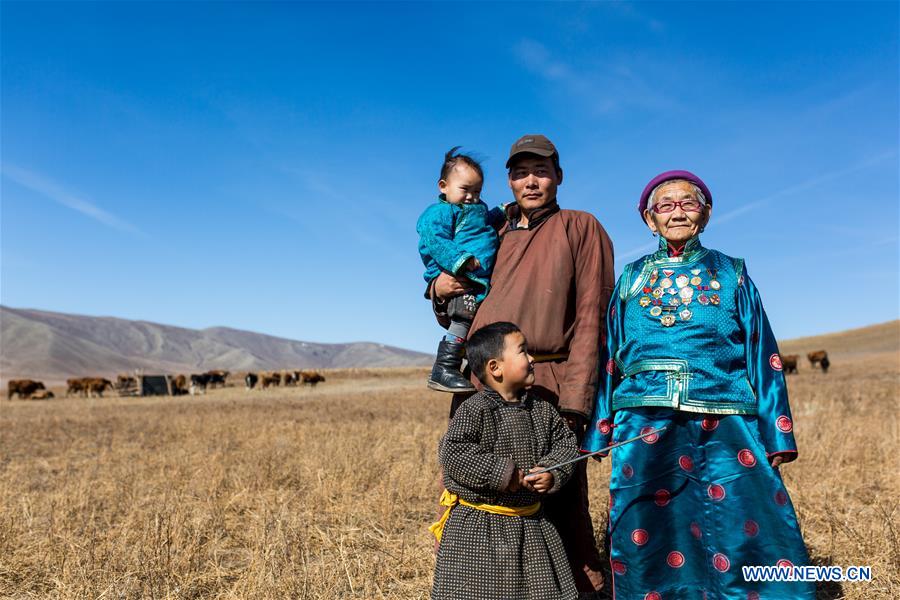 MONGOLIA-SCENERY-DAILY LIFE