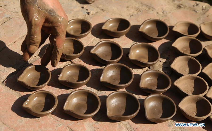 NEPAL-BHAKTAPUR-TIHAR FESTIVAL-POTTERY