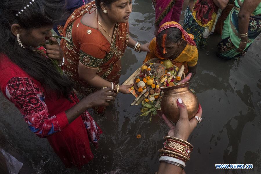 INDIA-KOLKATA-CHHATH FESTIVAL