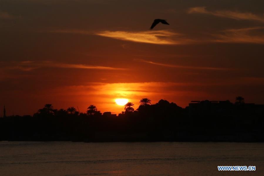 EGYPT-LUXOR-NILE-SUNSET