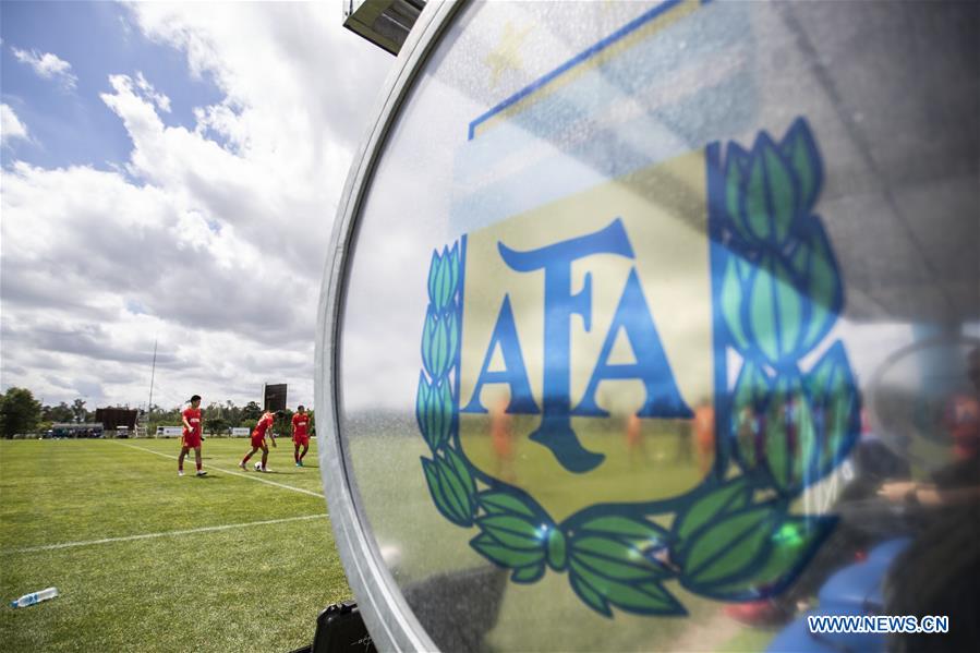 ARGENTINA-BUENOS AIRES-CHINESE FOOTBALL PLAYERS-TEENAGERS-TRAINING