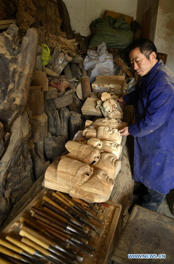 #CHINA-HUBEI-ENSHI-NUO OPERA-MASK MAKING (CN)