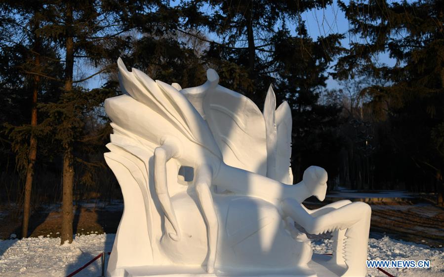 CHINA-HEILONGJIANG-HARBIN-SNOW SCULPTURES (CN)