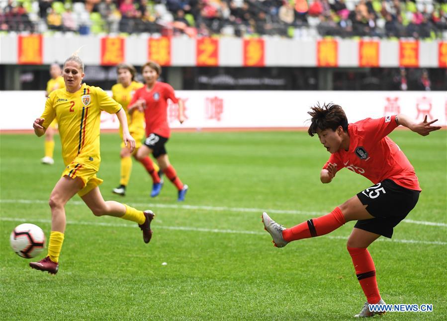 (SP)CHINA-WUHUA-FOOTBALL-WOMEN-SOUTH KOREA VS ROMANIA