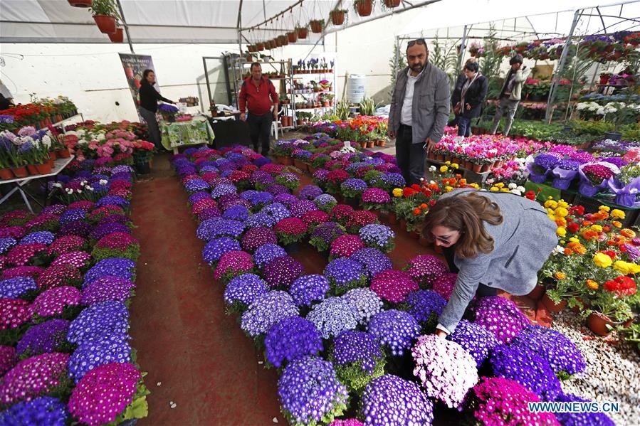 LEBANON-BEIRUT-MOTHER'S DAY-FLOWER