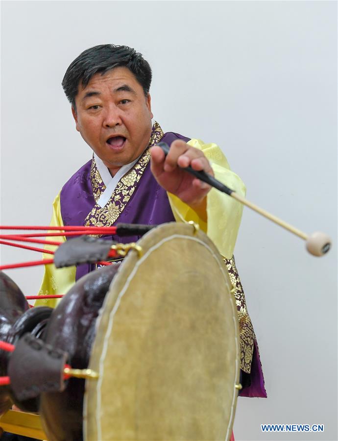 CHINA-JILIN-CHANGCHUN-KOREAN LONG DRUM (CN)