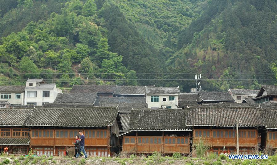 (SP)CHINA-GUIZHOU-LIPING-SIZHAI VILLAGE-TRADITIONAL WRESTLING (CN)