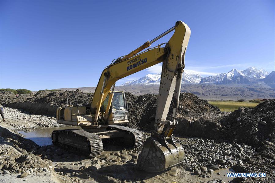 CHINA-XINJIANG-HIGHWAY CONSTRUCTION (CN)