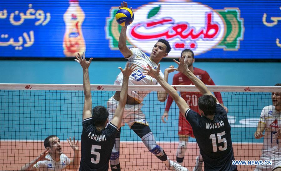 (SP)IRAN-ARDABIL-FIVB VOLLEYBALL LEAGUE-IRAN VS FRANCE