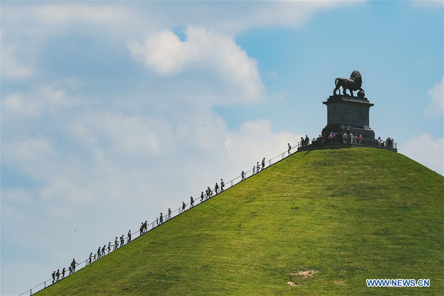 XINHUA PHOTOS OF THE DAY