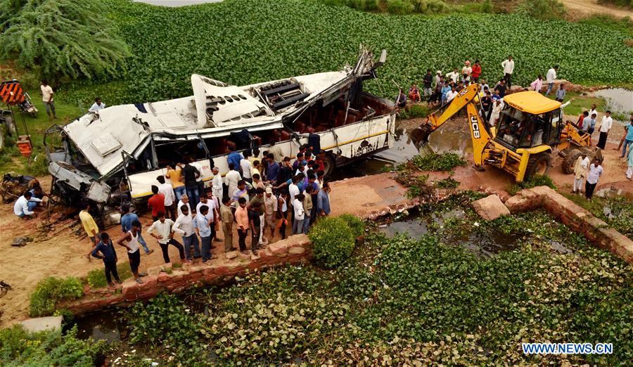 INDIA-AGRA-BUS ACCIDENT