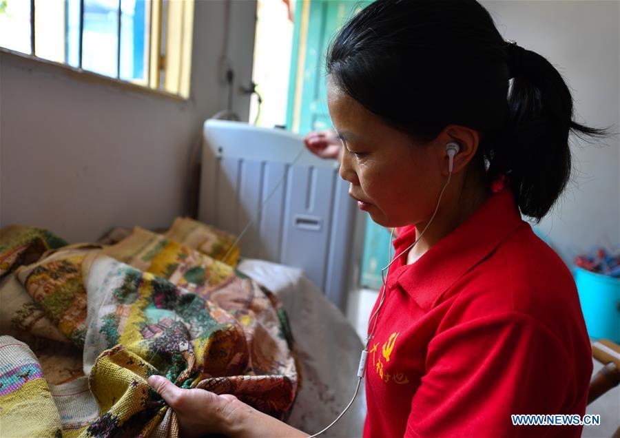 CHINA-JIANGXI-RUIJIN-FEMALE CHEF-POVERTY ALLEVIATION (CN)