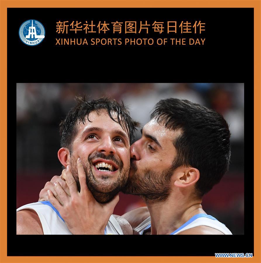 (SP)XINHUA SPORTS PHOTOS OF THE DAY