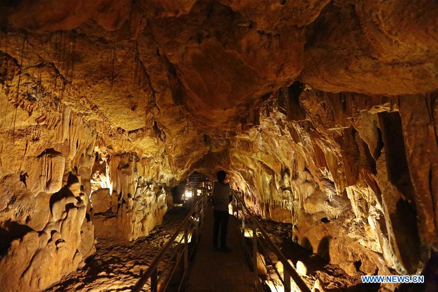 LEBANON-CAVE-SCENERY