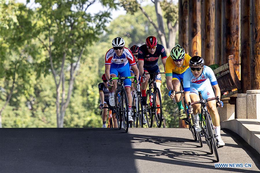 (SP)CHINA-WUHAN-7TH MILITARY WORLD GAMES-CYCLING ROAD