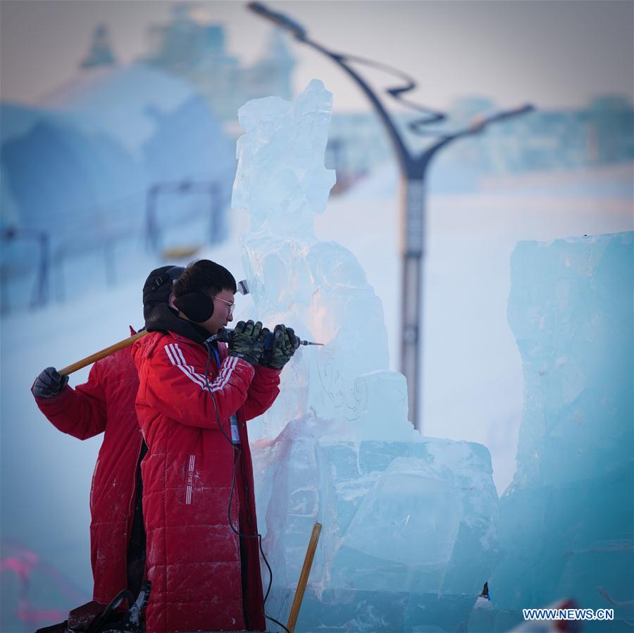 CHINA-HARBIN-ICE SCULPTURE-COMPETITION (CN)