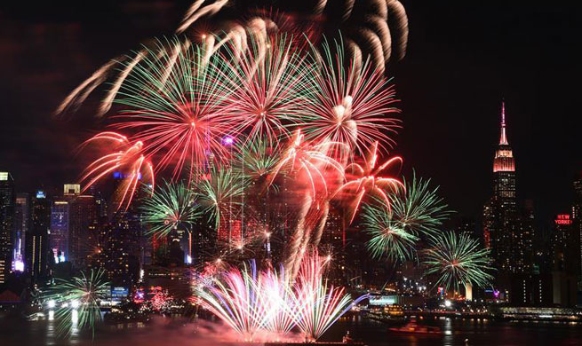 Fireworks light up New York sky to mark Chinese New Year