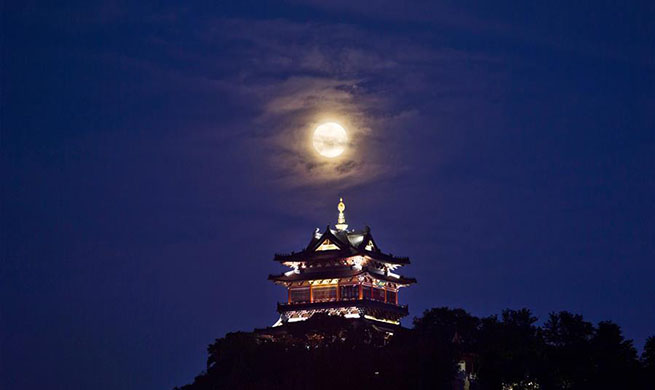 Full moon seen across China on Mid-Autumn Festival