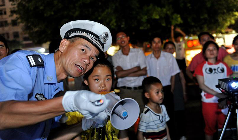 “亮燈警察”的為民情懷