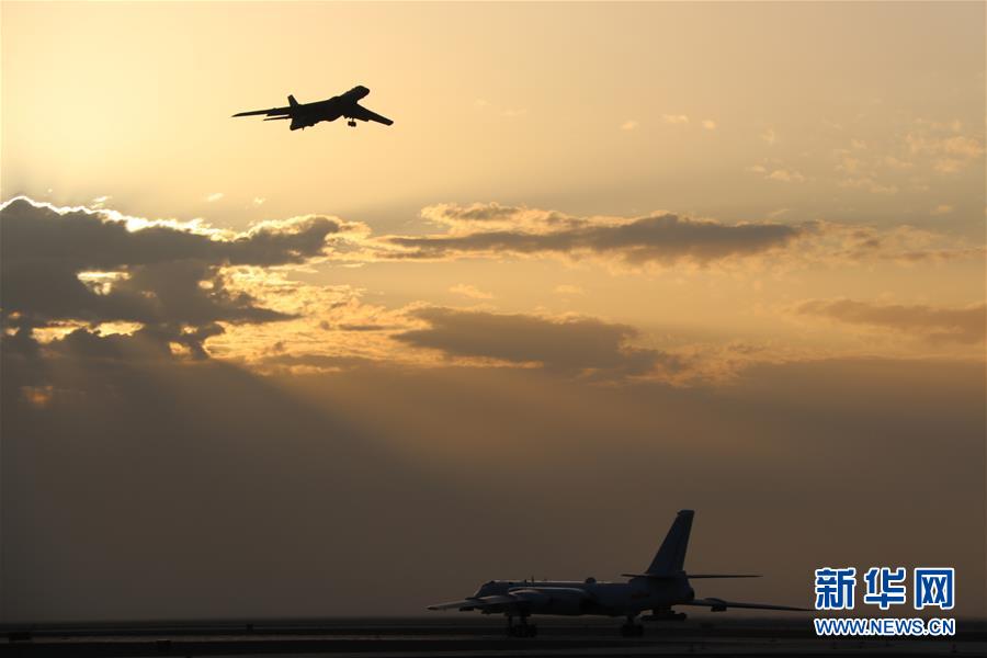 （圖文互動）（1）掠海巡天鑄鐵拳——空軍“模范轟炸機(jī)大隊(duì)”履行新時代使命任務(wù)記事