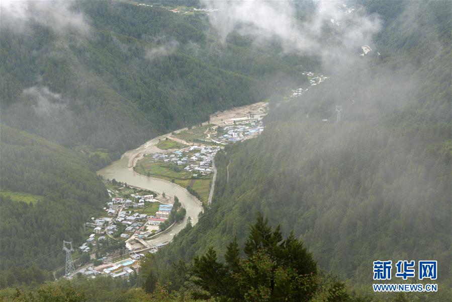 （新時(shí)代國(guó)門行·圖文互動(dòng)）（2）乃堆拉：“風(fēng)雪山口”迎來(lái)歷史機(jī)遇