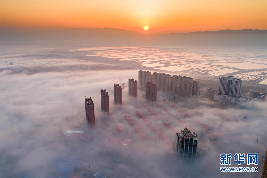 （鏡觀中國·新華社國內照片一周精選）（10）平流霧景觀