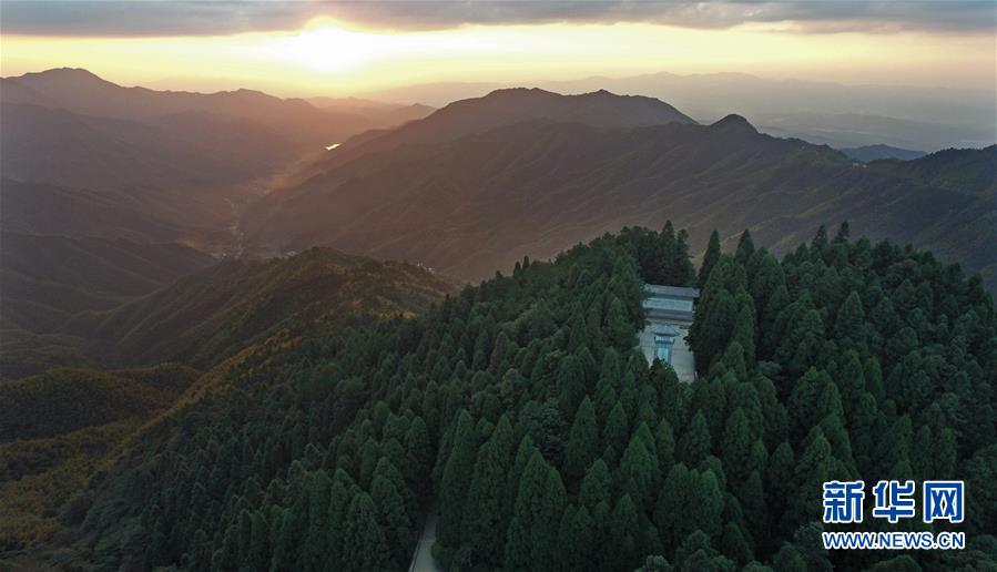 （百城百縣百企調研行·圖文互動）（3）從貧瘠山區到旅游新城——革命搖籃井岡山的“新名片” 