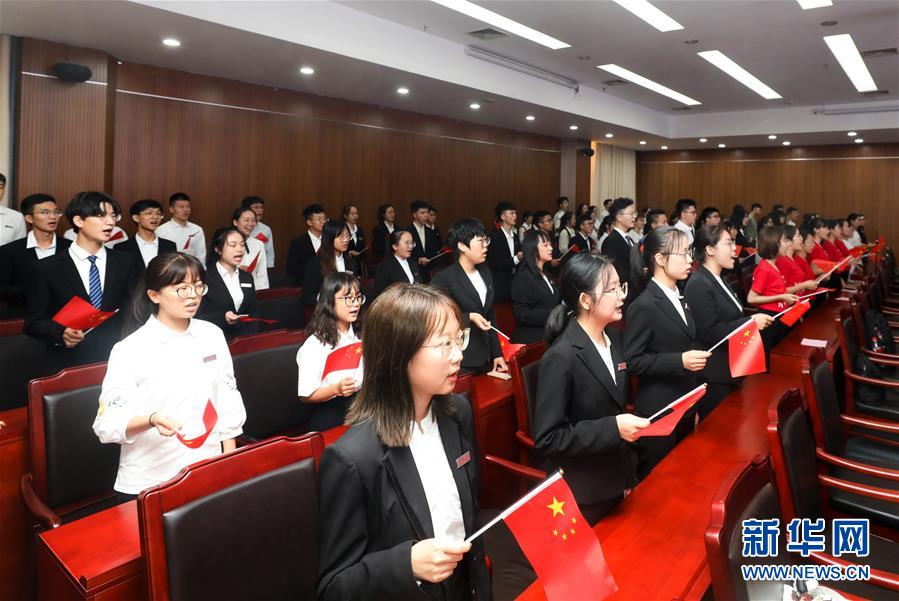 （圖文互動）（4）“青春告白祖國”——全國高校千萬大學生抒發(fā)愛國報國之情