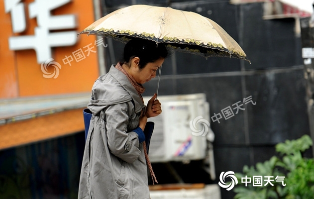 臺風(fēng)雨“侵擾”華東沿海 北方緩升溫多地將回歸30℃