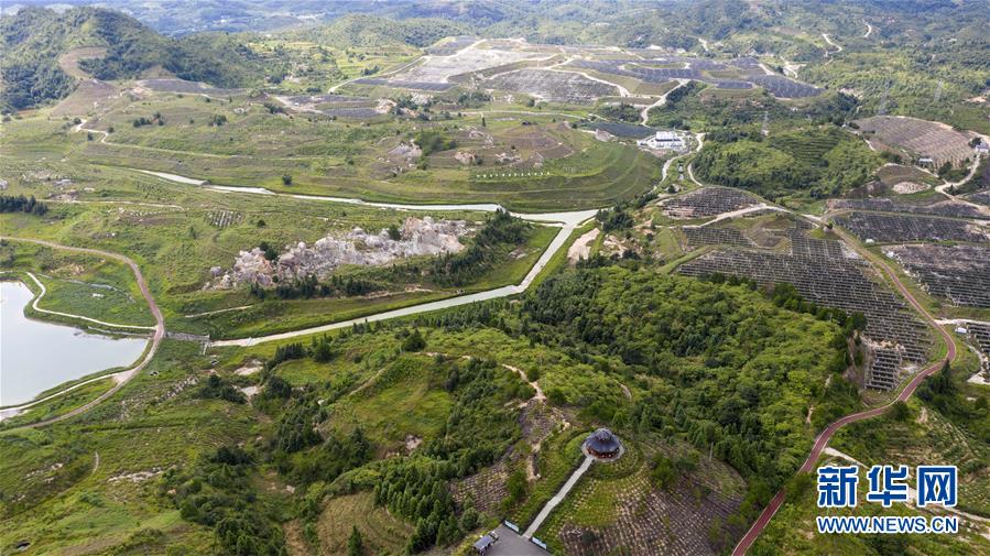 （走向我們的小康生活·圖文互動）（2）從廢棄礦山到生態(tài)“福地”——江西尋烏戰(zhàn)荒記 