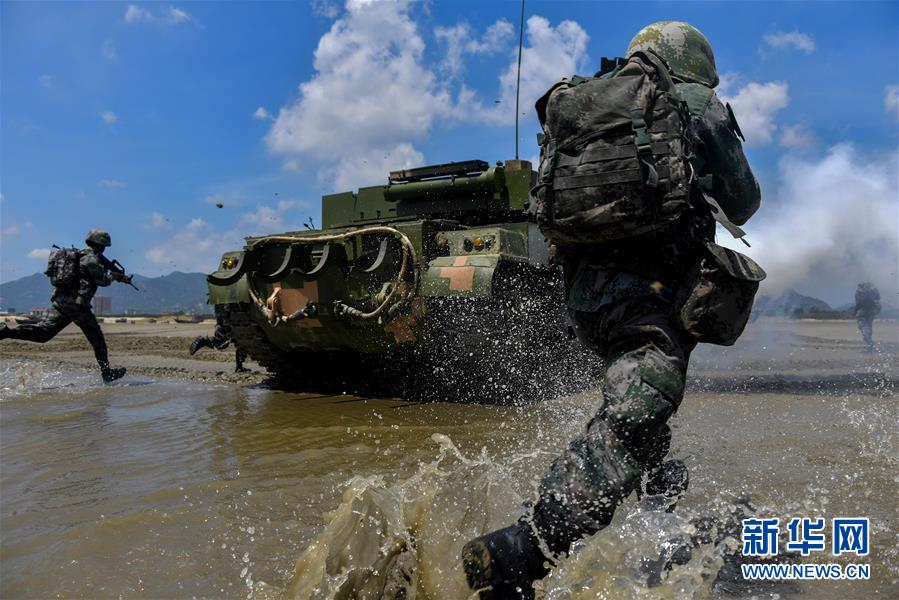 （在習(xí)近平強(qiáng)軍思想指引下·我們?cè)趹?zhàn)位報(bào)告·圖文互動(dòng)）（2）從“鐵腳板”到“鋼履帶”——東部戰(zhàn)區(qū)陸軍第73集團(tuán)軍某旅紅四連練兵備戰(zhàn)記事