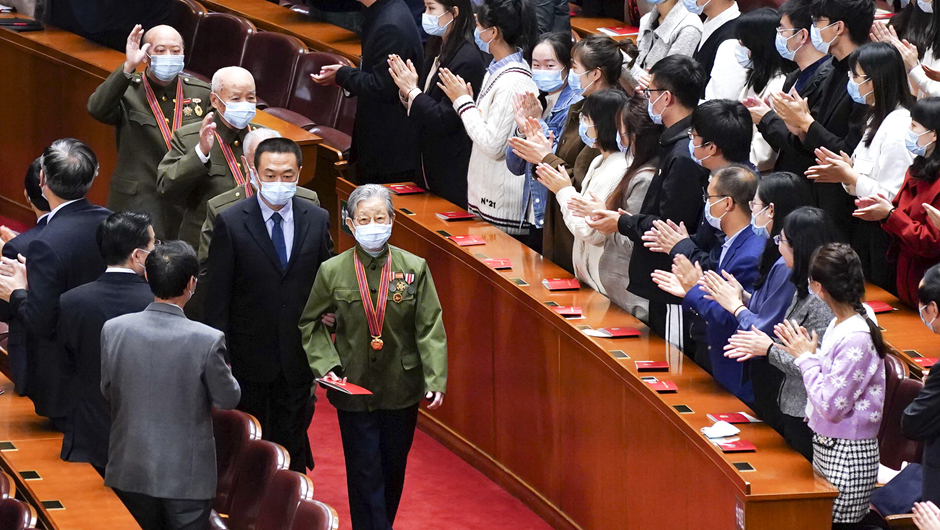 大會前，志愿軍老同志入場