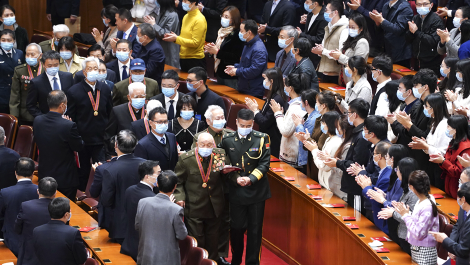 大會前，志愿軍老同志入場