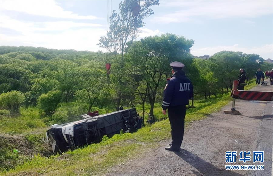 （國際）（1）中國游客在俄濱海邊疆區(qū)遭遇車禍2人死亡